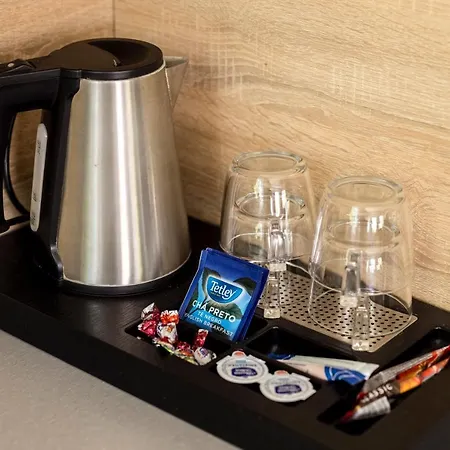 Apartment Stare Zoo *