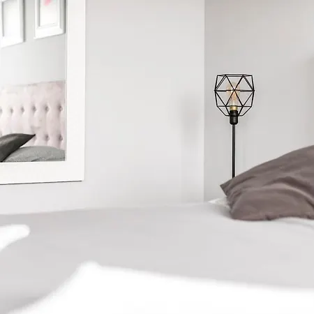 Stare Zoo Lejlighed *